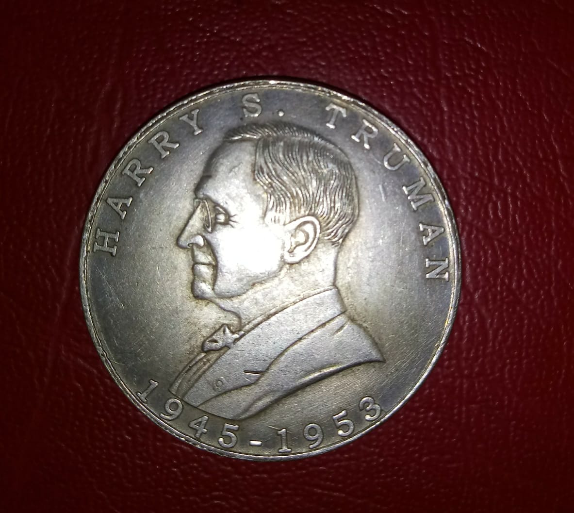 Photo 1 Pièce de monnaie non identifiée: Ayuda identificación